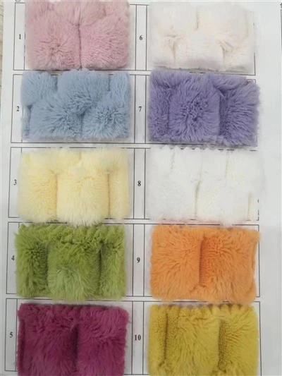 Tessuto in puro peluche